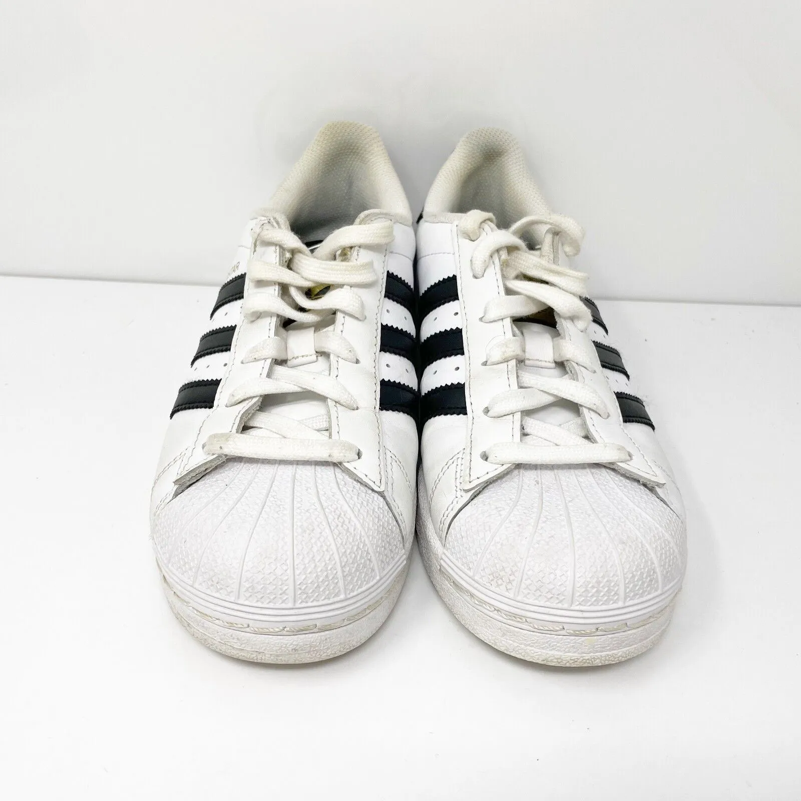 Adidas Boys Superstar C77154 White Casual Shoes Sneakers Size 5.5