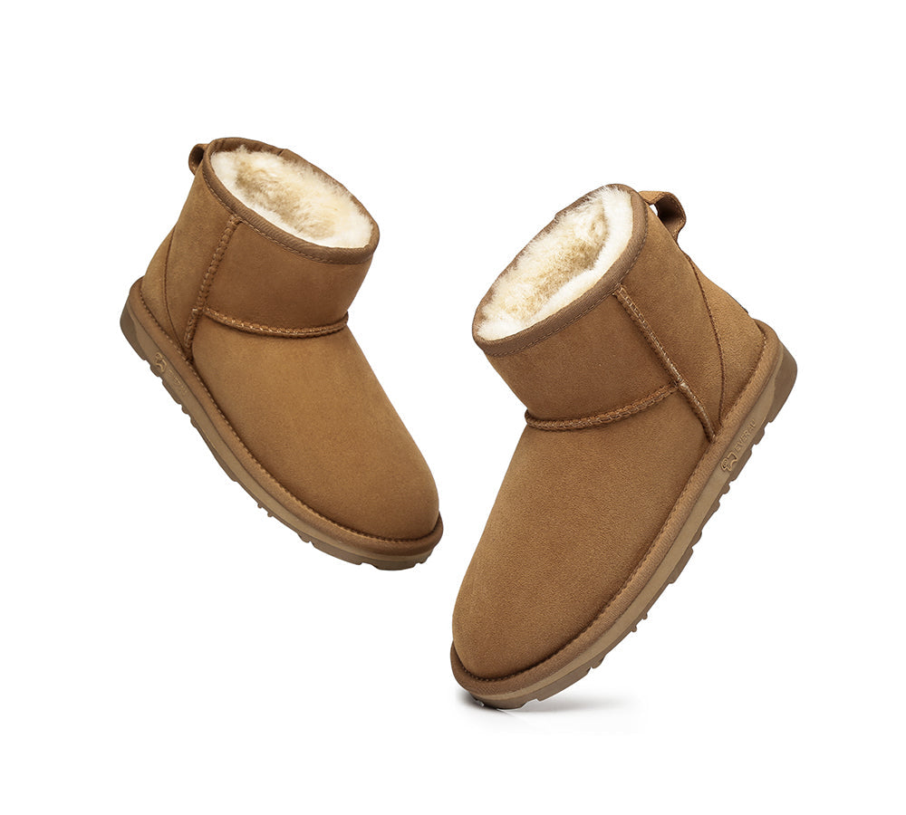 EVERAU Mini Classic Sheepskin Boots