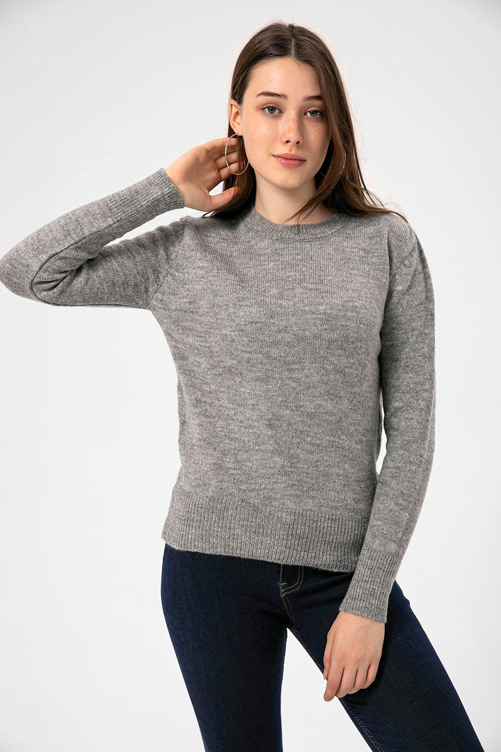 FINE KNIT SWEATER