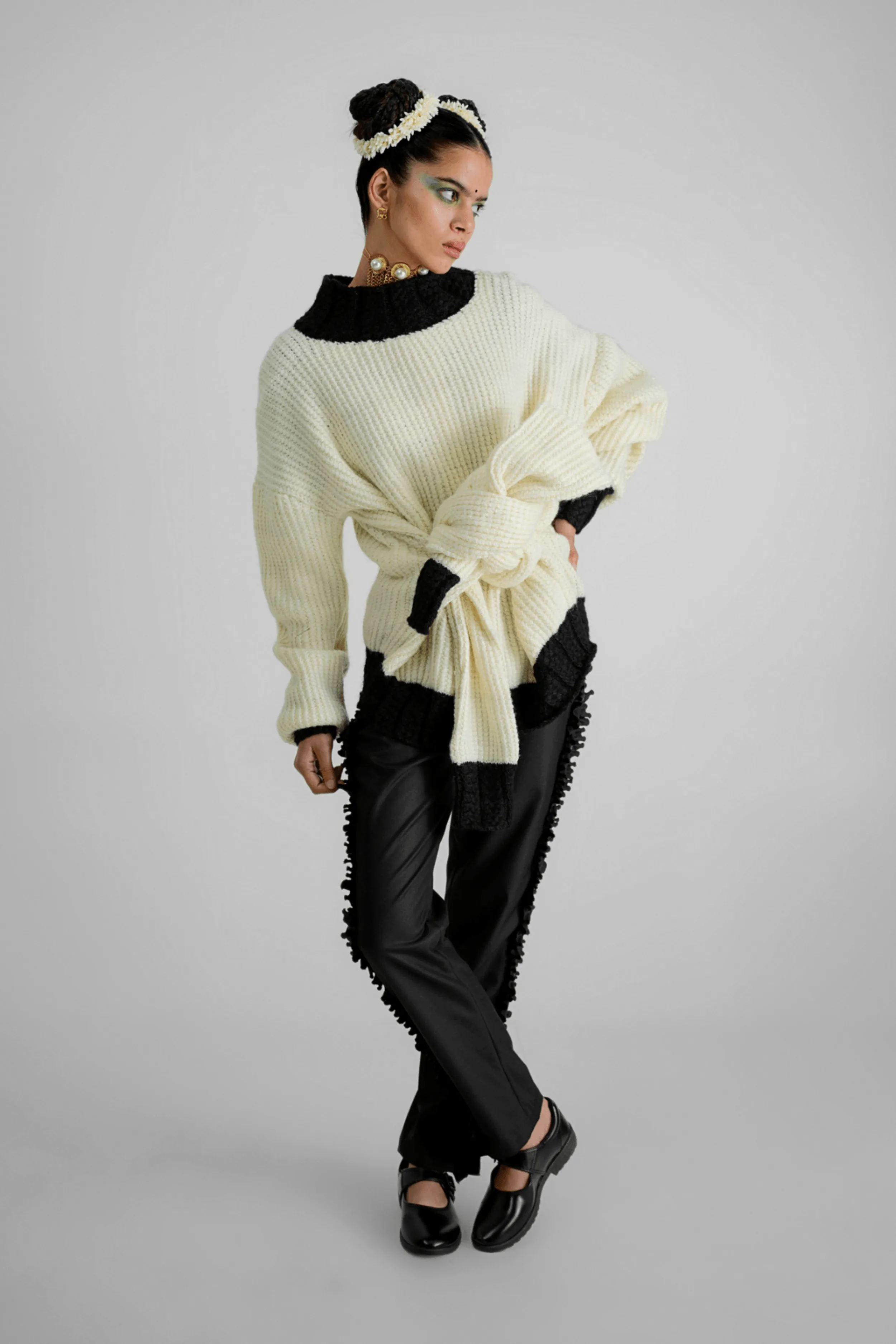 FOUR SLEEVE SWEATER CREAM