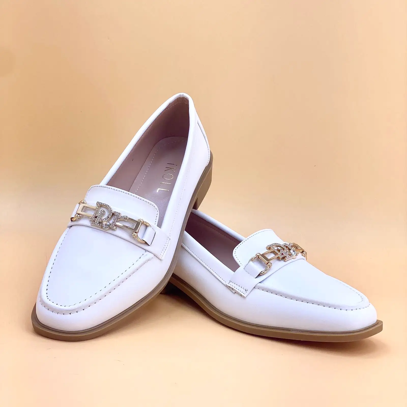 NEW , WOMEN SHOES W160