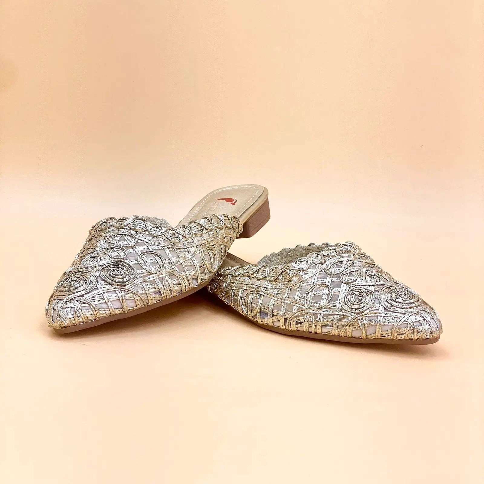 NEW , WOMEN SLIPPERS S21