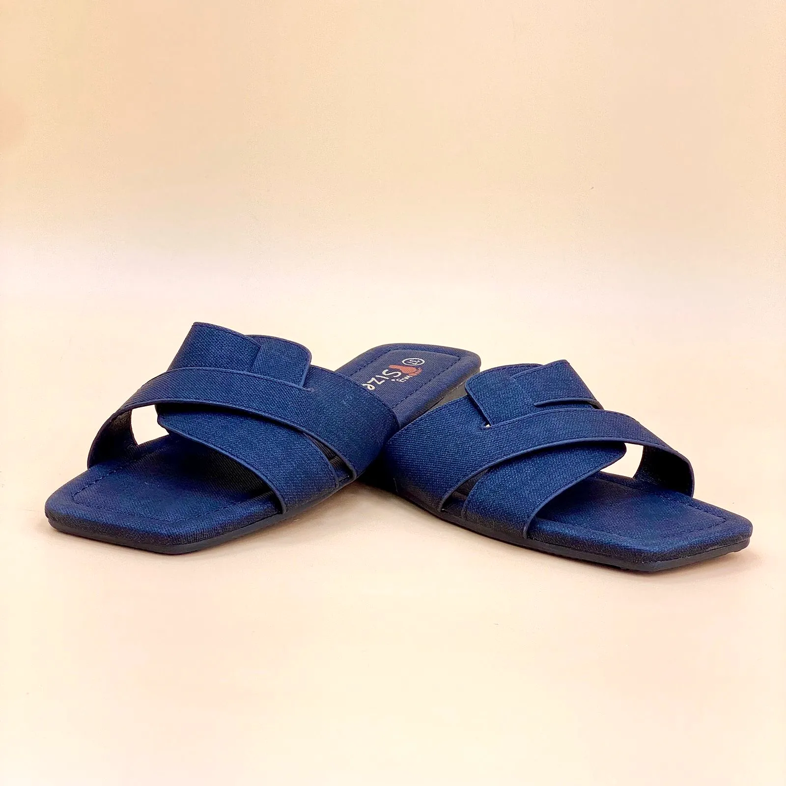 NEW , WOMEN SLIPPERS S9