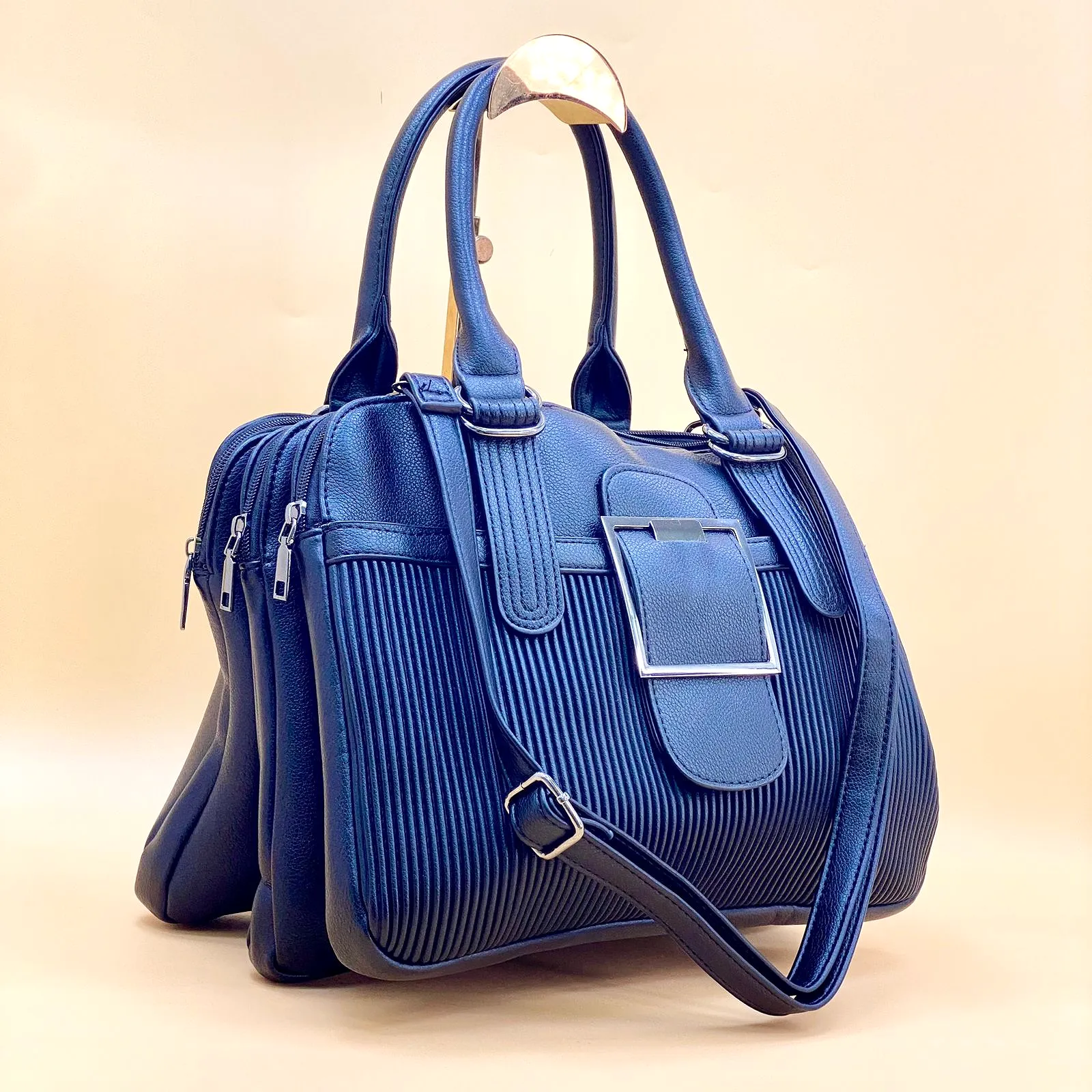 NEW 2024 ,  WOMEN HANDBAGS B546