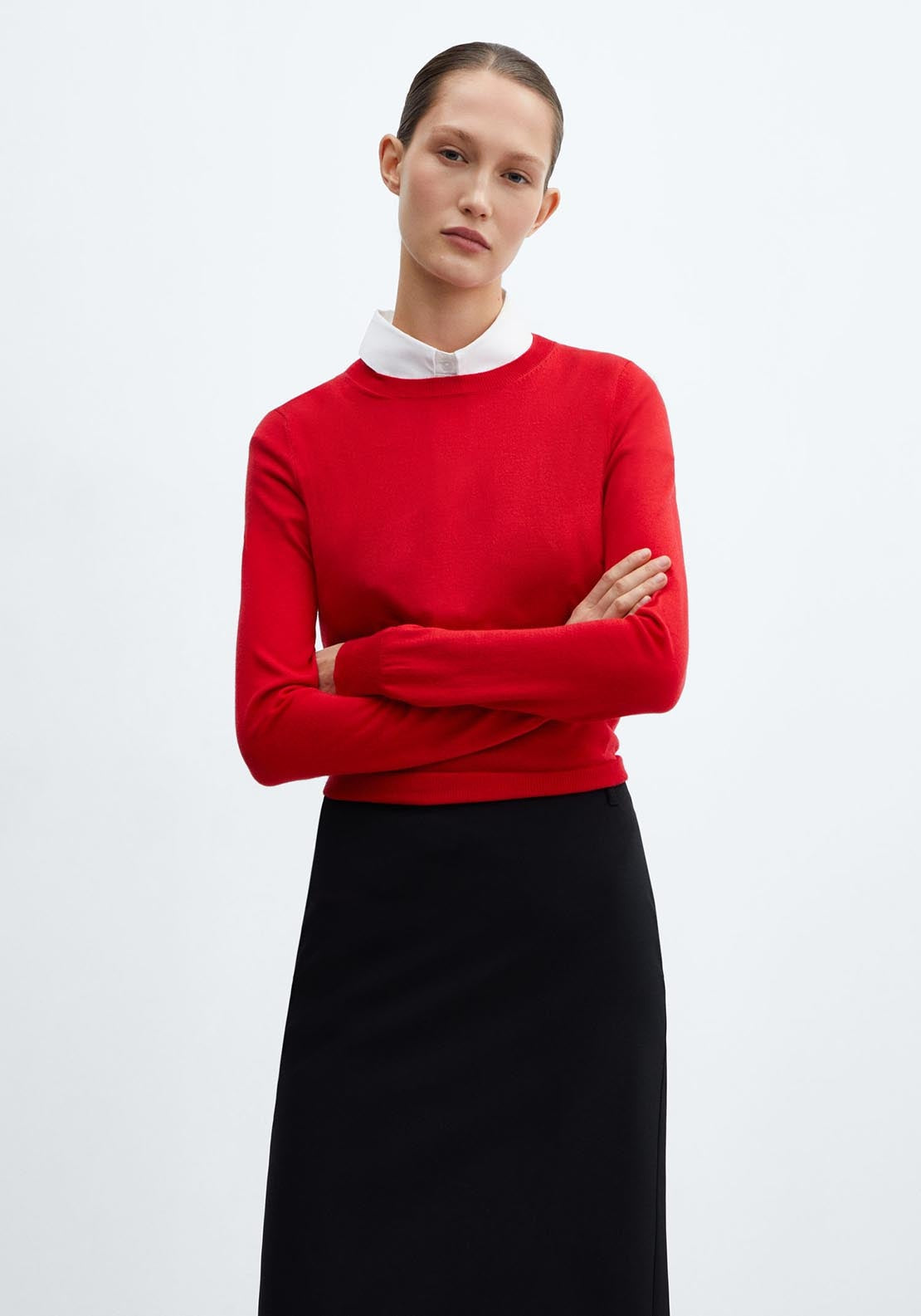 Roundneck knitted sweater