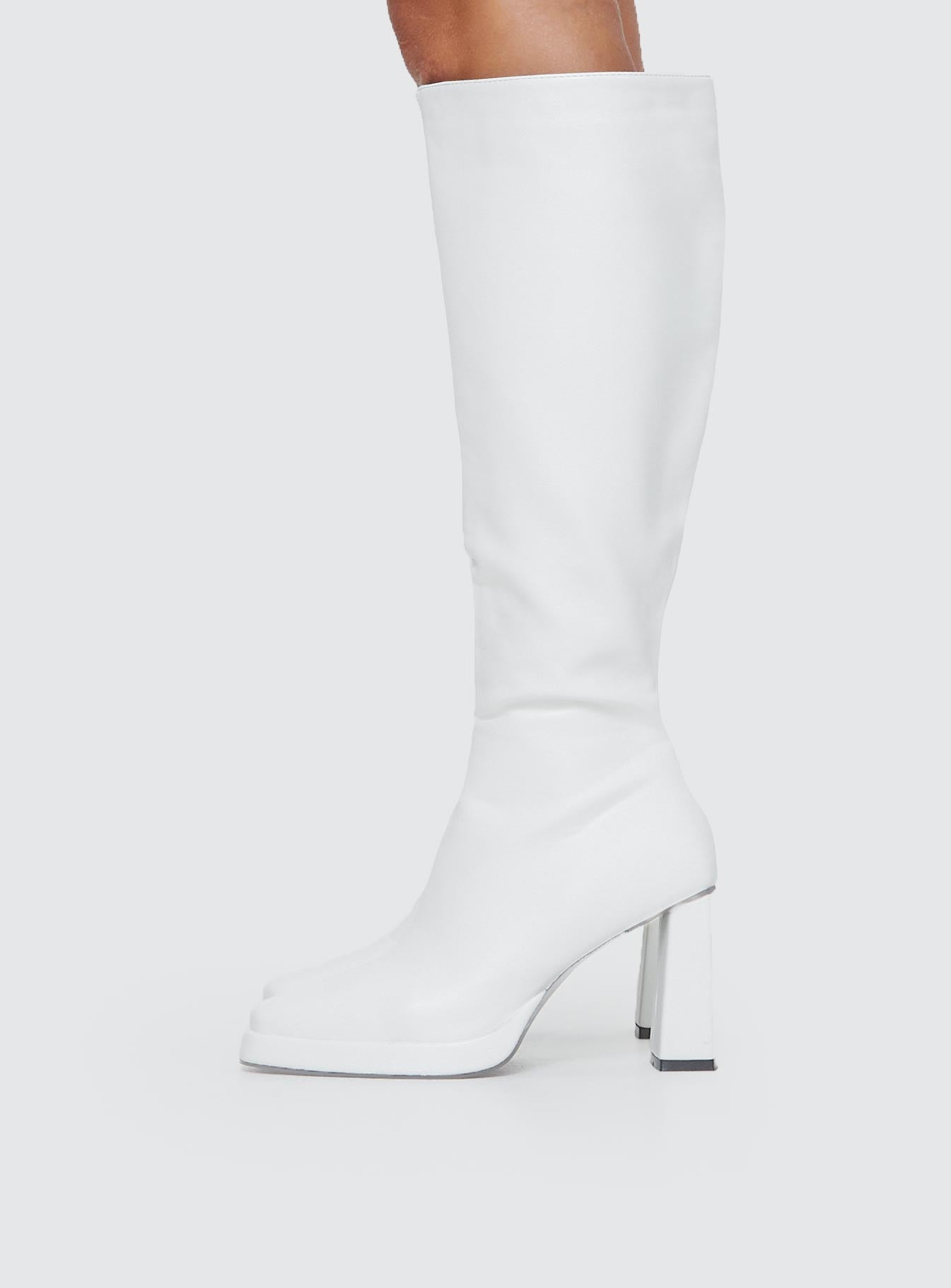 Scarlet Knee High Boots White