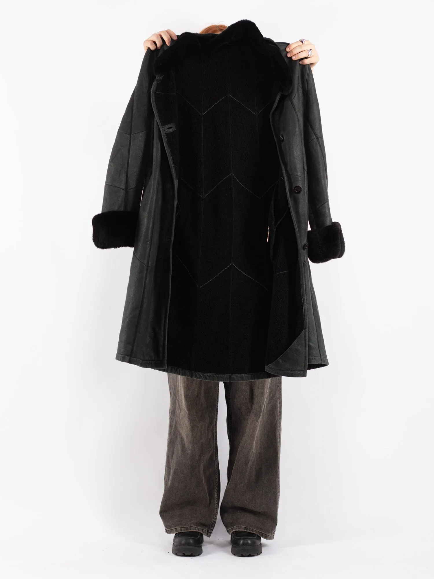 Vintage 80's Women Sheepskin Coat in Black